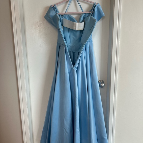 Blue off-shoulder gown - Picture 3 of 4